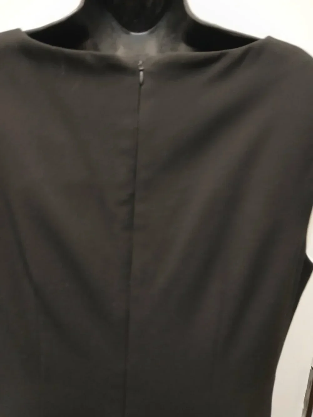 Ellen Tracy Classic Style Dress - Picture 8 of 11